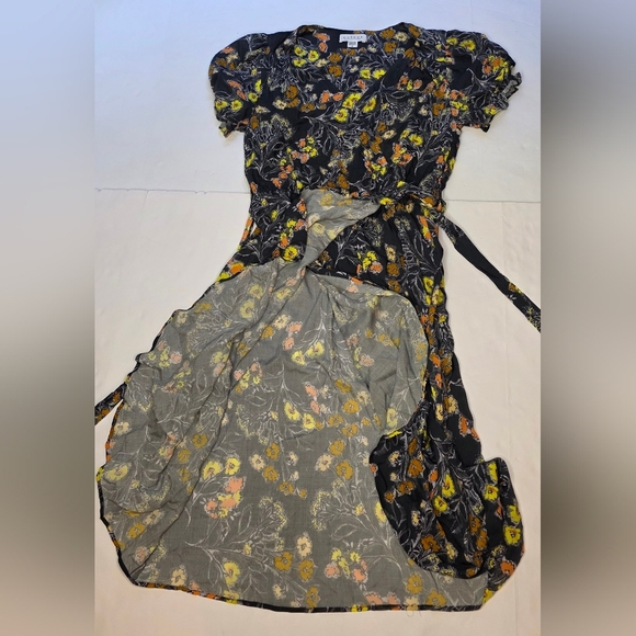 Velvet by graham and Spencer wrap dress. Boho floral, small - Picture 8 of 15